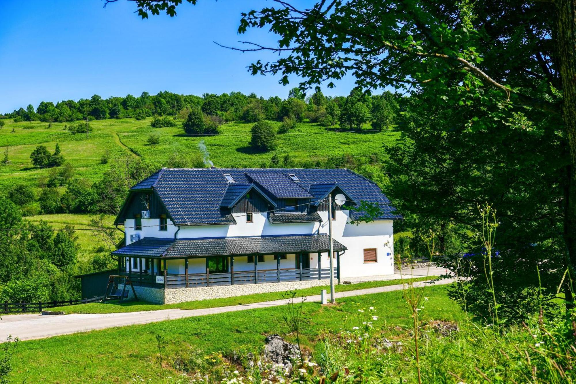Villa Marija Plitvička Jezera Exteriör bild